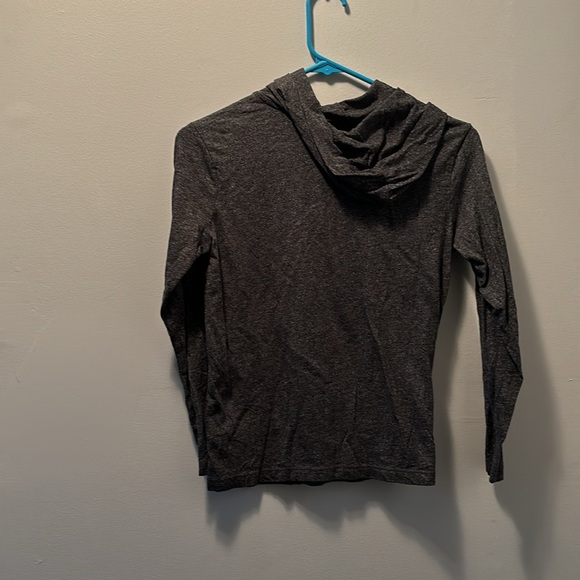 3/$5🌷 Old Navy Youth Large Pullover - Picture 6 of 6